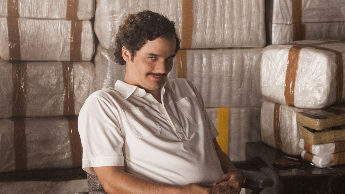 Î£Î®ÎºÏ Î Î¬Î¼Ïλο για να δειÏ: Îγαίνει Ïο Narcos Ïε βινÏεοÏαιÏνίδι!